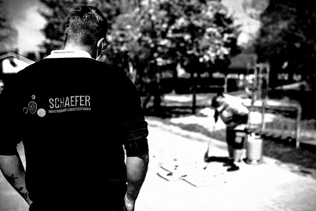 Wie SID Schäfer Ordnung und Sicherheit in Hallen bringt